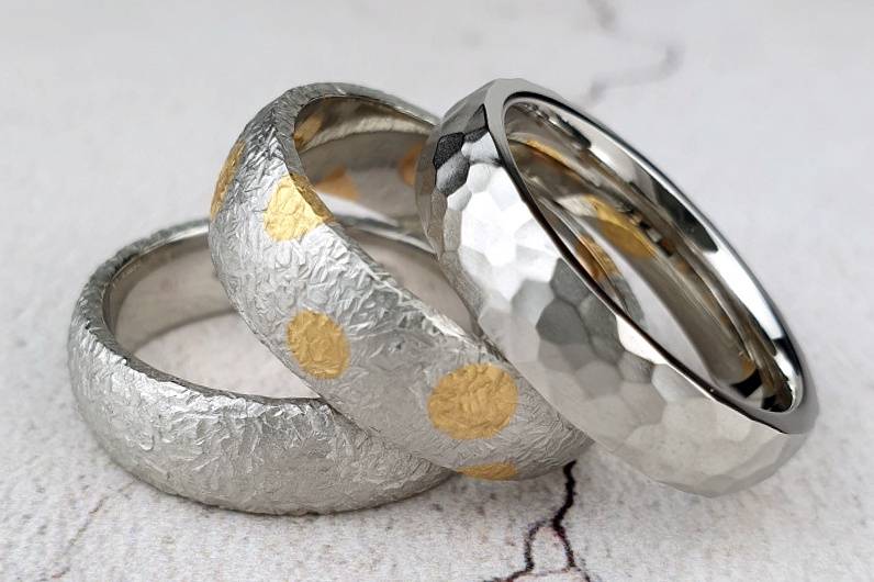 Unique men's wedding rings