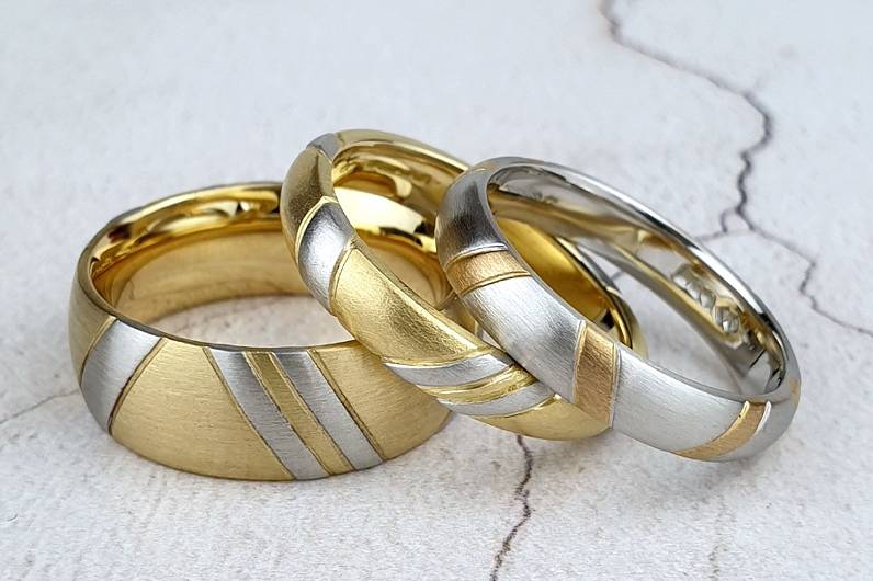 Unusual wedding rings