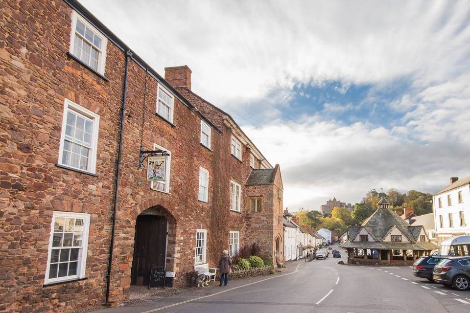 Luttrell Arms Hotel