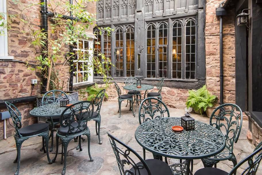Luttrell Arms Hotel