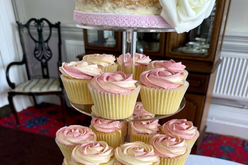 Lemon cupcakes
