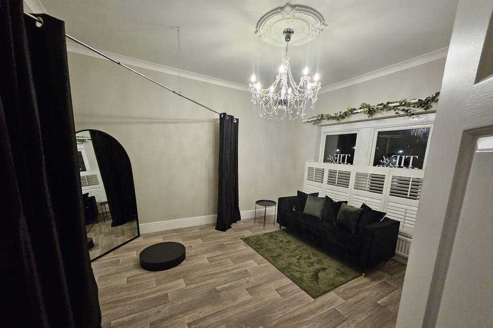Private fitting room