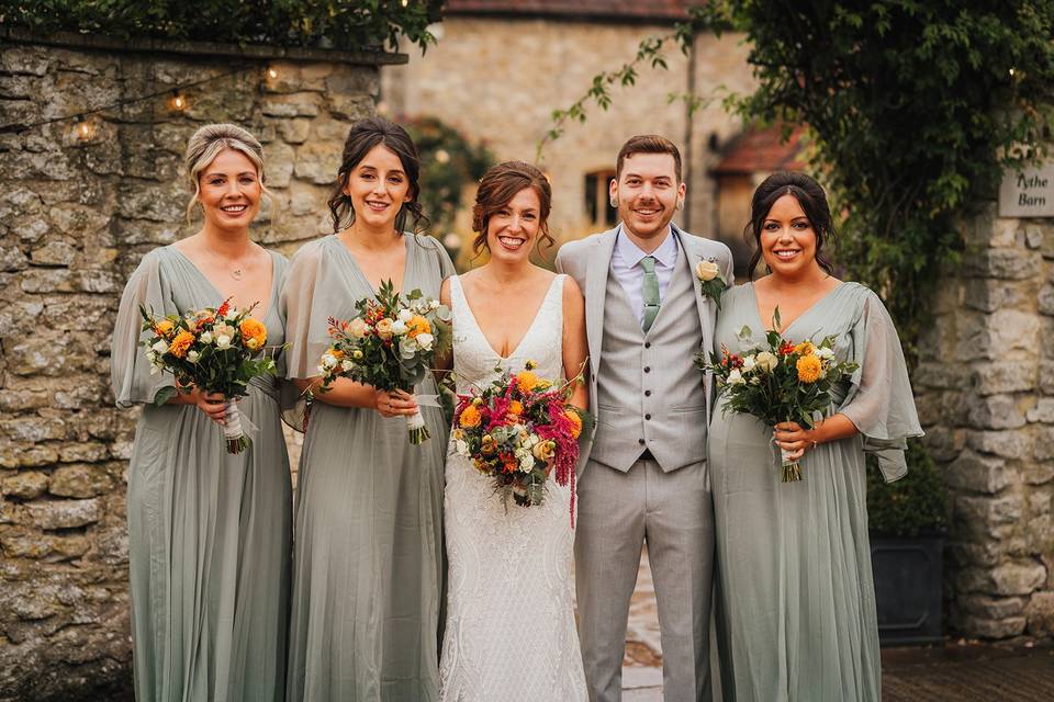 Bright autumnal wedding