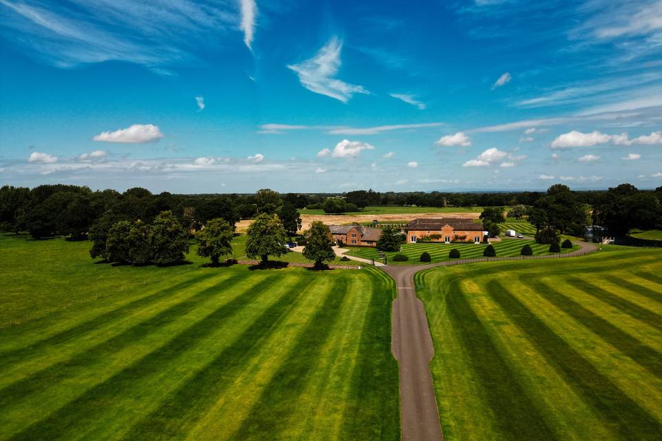 Driveway to Merrydale Manor