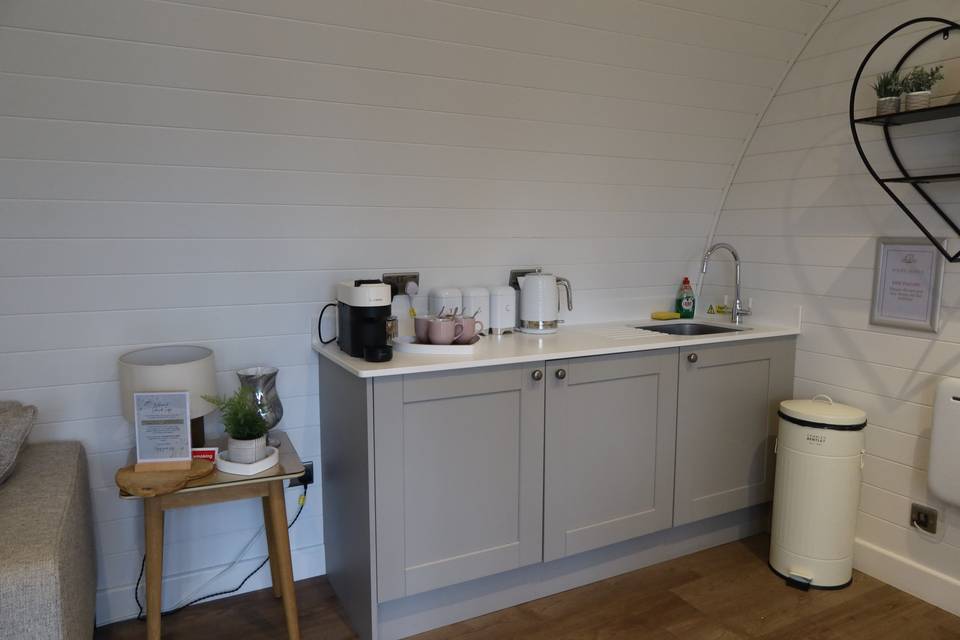 Lakeside Lodge Kitchen Area