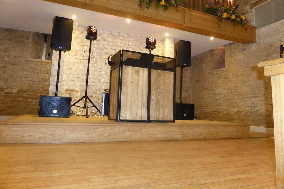 Rustic booth for rustic venues