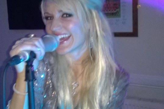 Lorna Amy Sullivan Vocalist