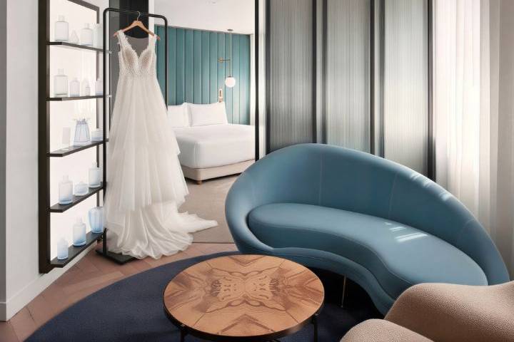 Bedroom suite