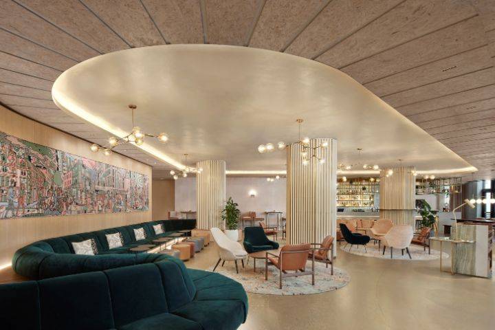 Canopy London City hotel lobby