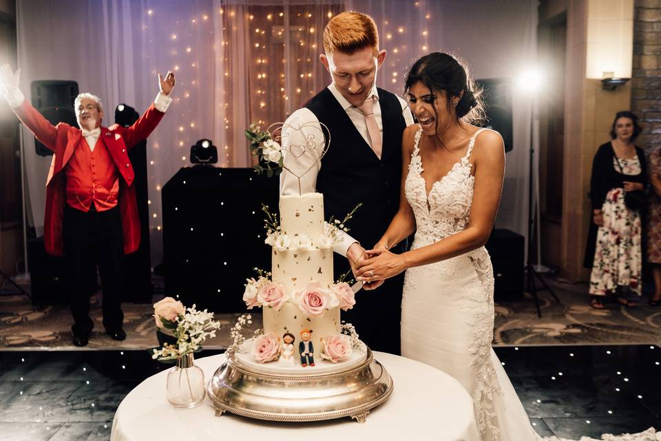 Cutting the cake