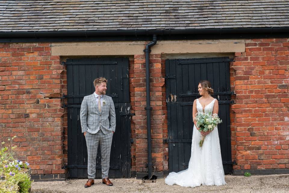 Hanbury Barn Wedding Photos