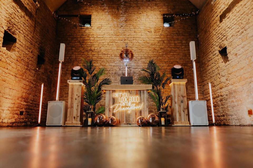 Pro Wedding DJs