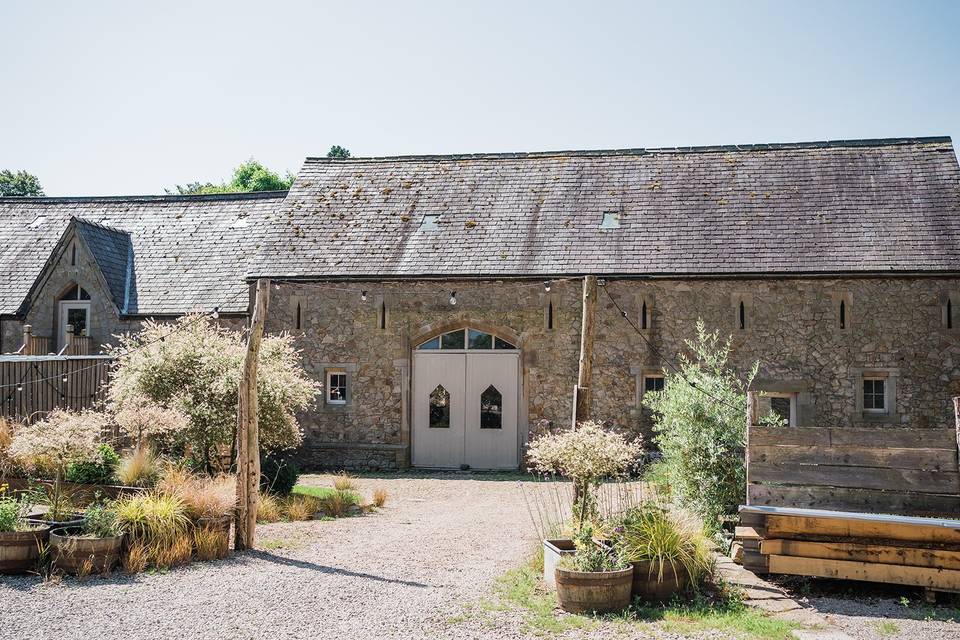 RUSTIC WEDDING VENUE