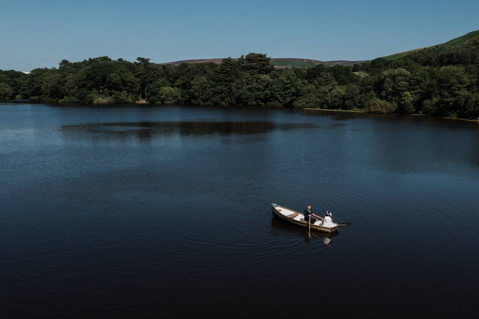 ROMANTIC BOATING LAKE