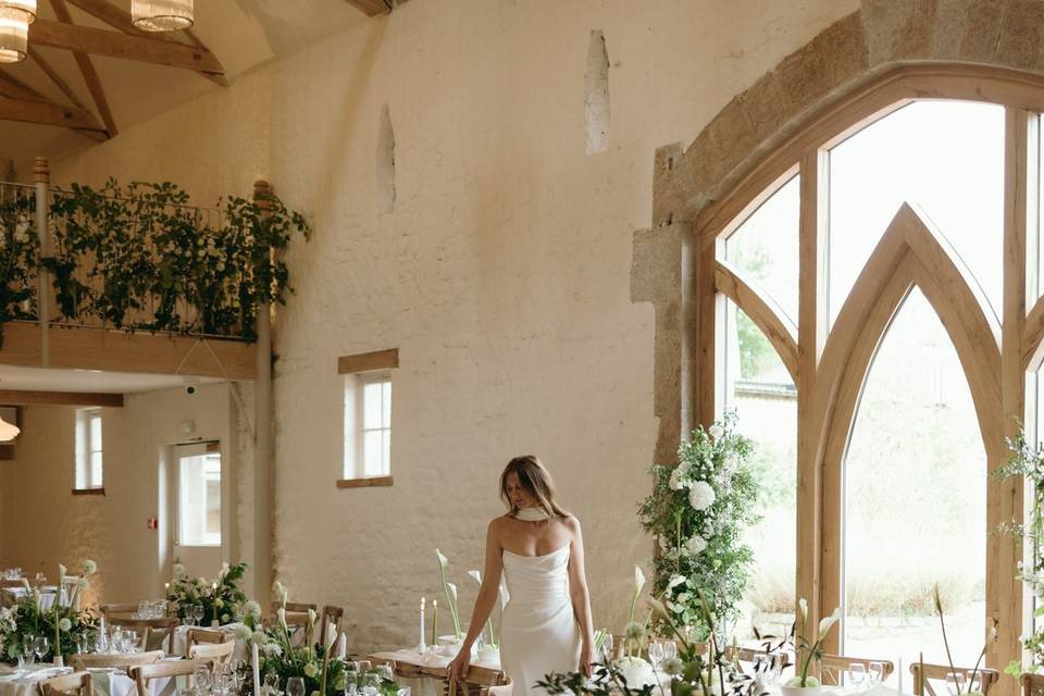 THE WHITE BARN