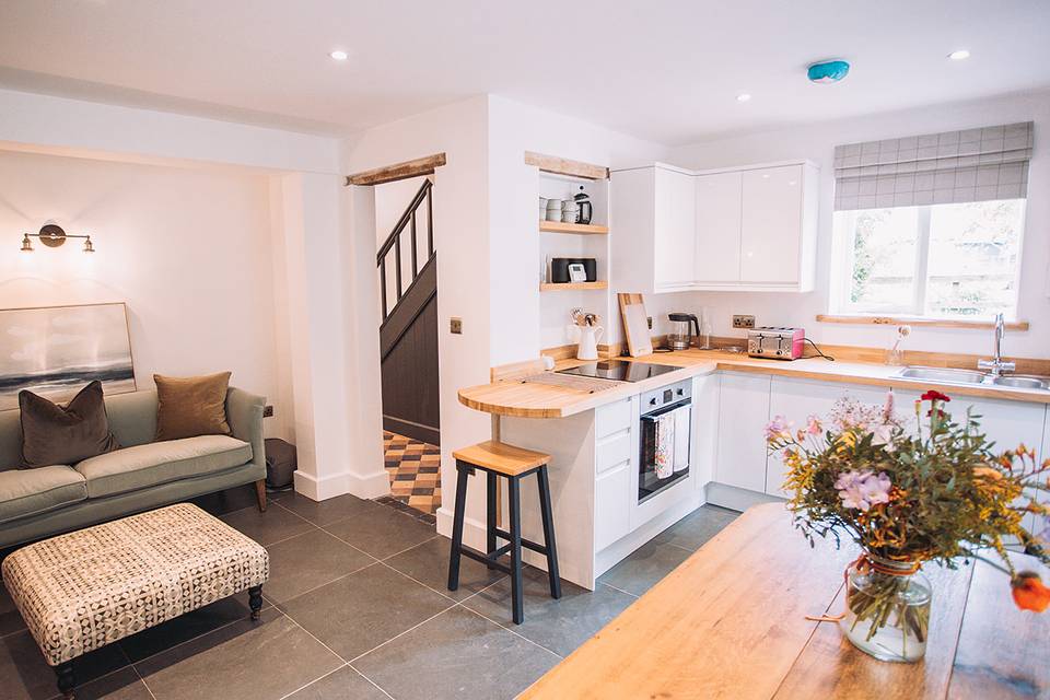 KEEPER'S COTTAGE KITCHEN