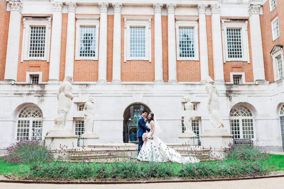 Couple on BMA House grounds