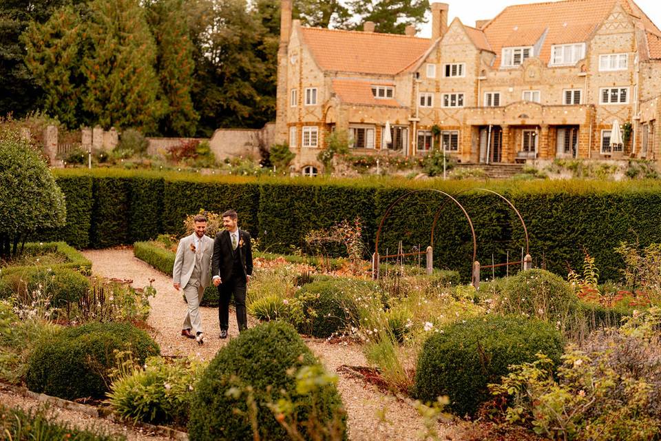 Couple In The Grounds
