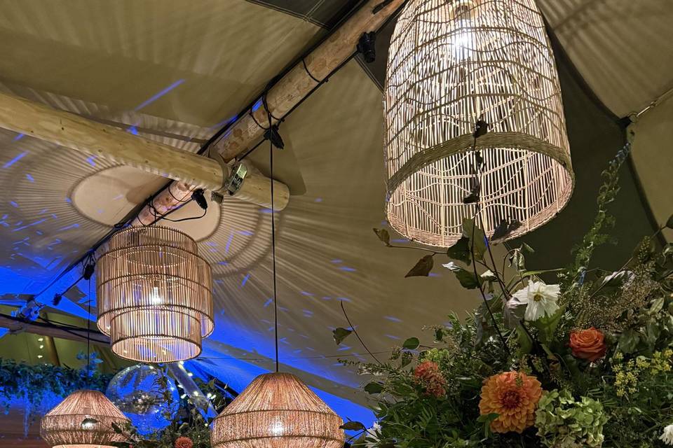 Sustainable table centres