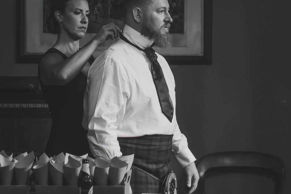 Groomsman getting ready