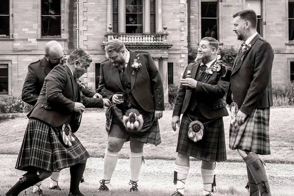 Groomsmen having fun