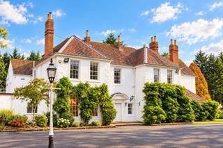 Longbridge Manor