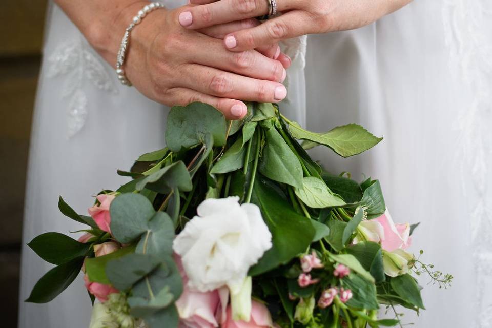 Flowers and rings