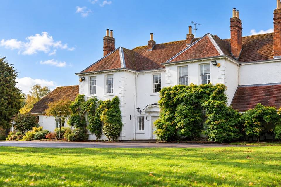 Longbridge Manor