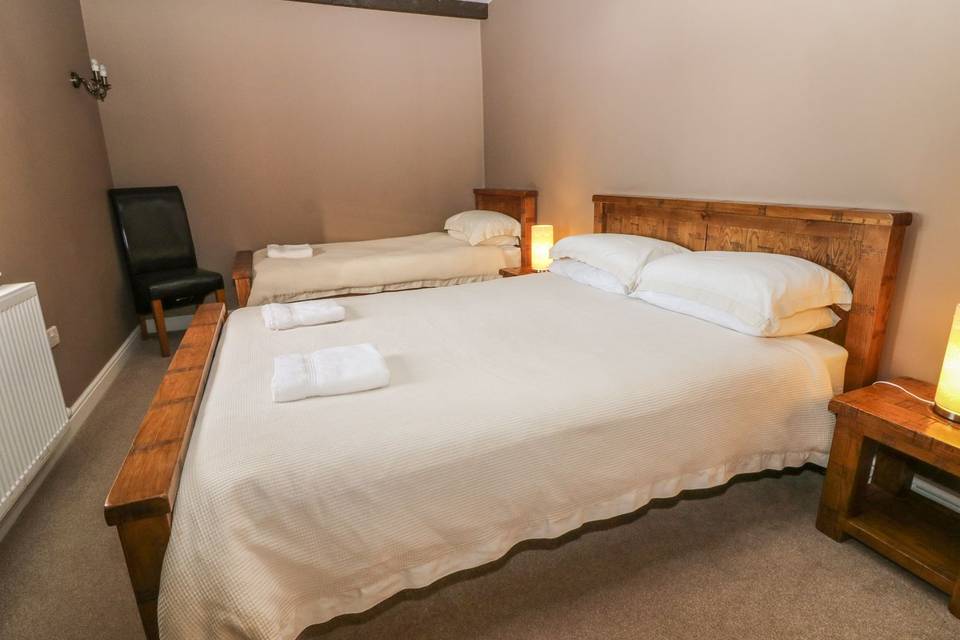 Ensuite Bedroom
