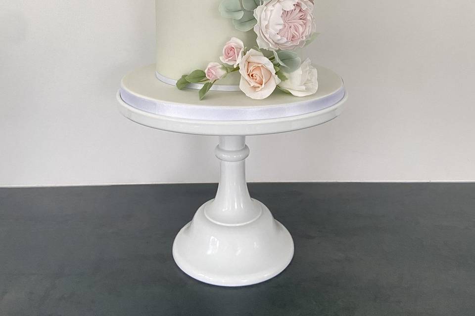 Two tier sugar flower cascade