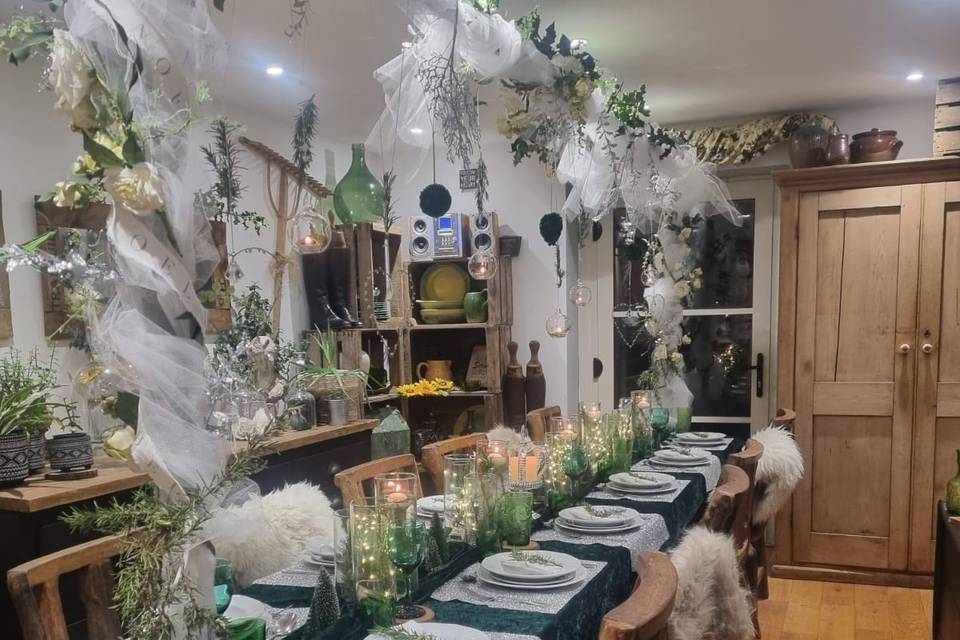 Green decor and theme