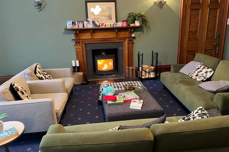 Cosy guest lounge