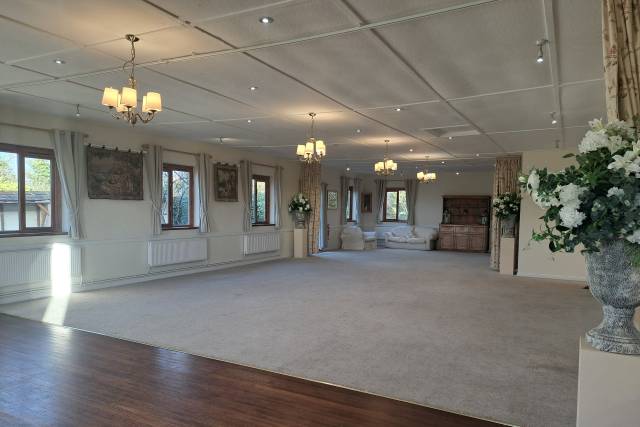 Main Room & Dance Floor