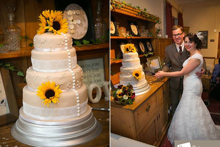 Wedding Cake Cutting