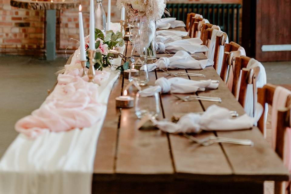 Dreamy top table