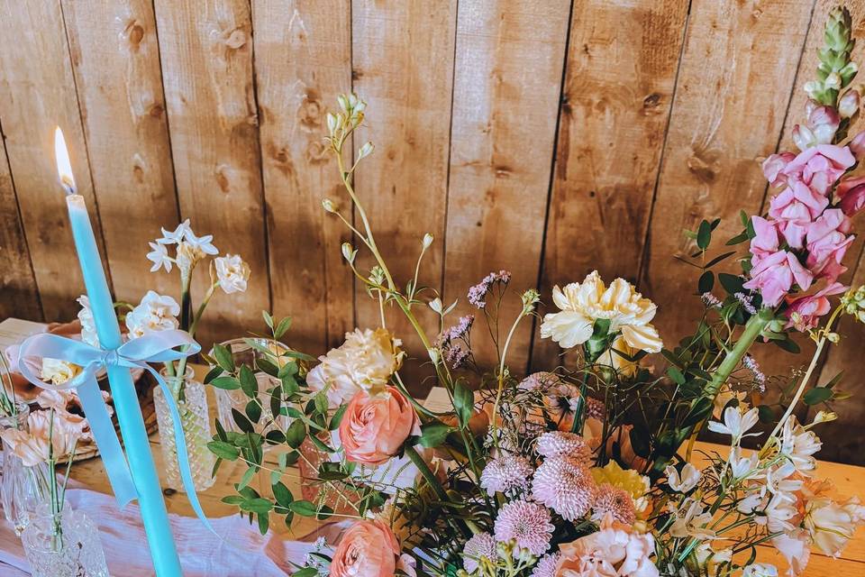 Pastel table styling