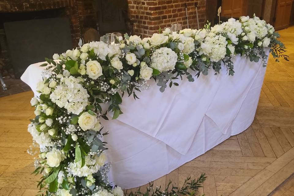 Table arrangement