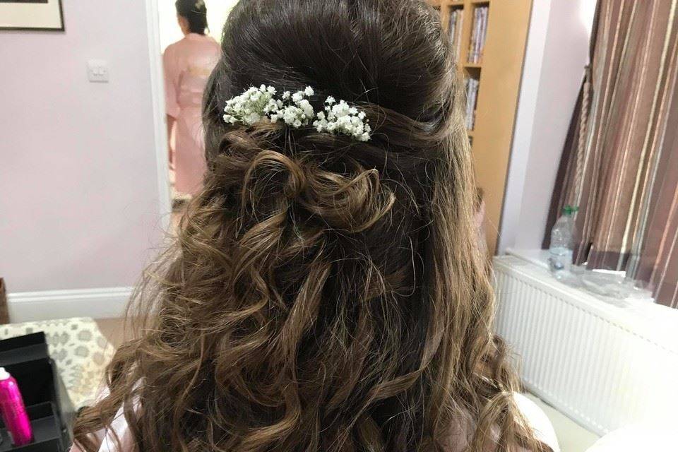 Bridesmaid curls