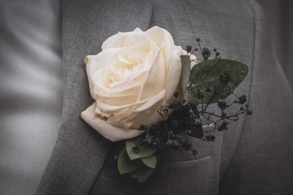 Boutonniere buttonhole