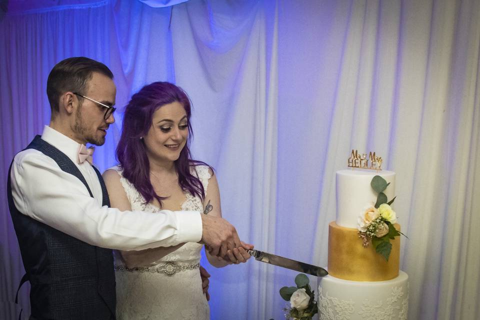 Cutting the cake