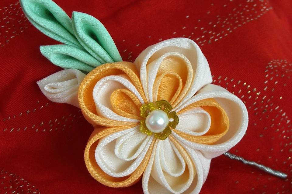 Peaches and Cream Boutonnieres