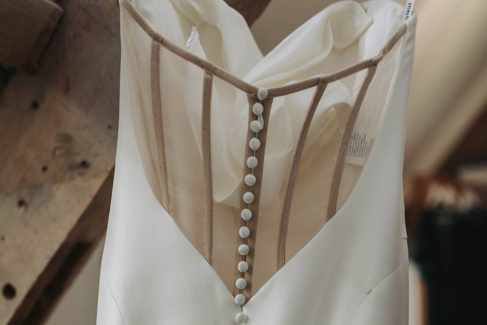 Dress  / bride / cornwall