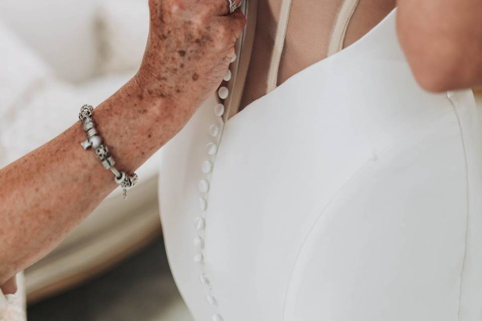 Natural wedding photography