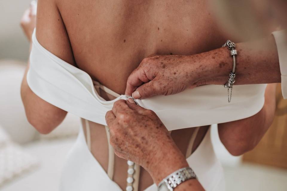 Bride / Getting ready / Cornwa