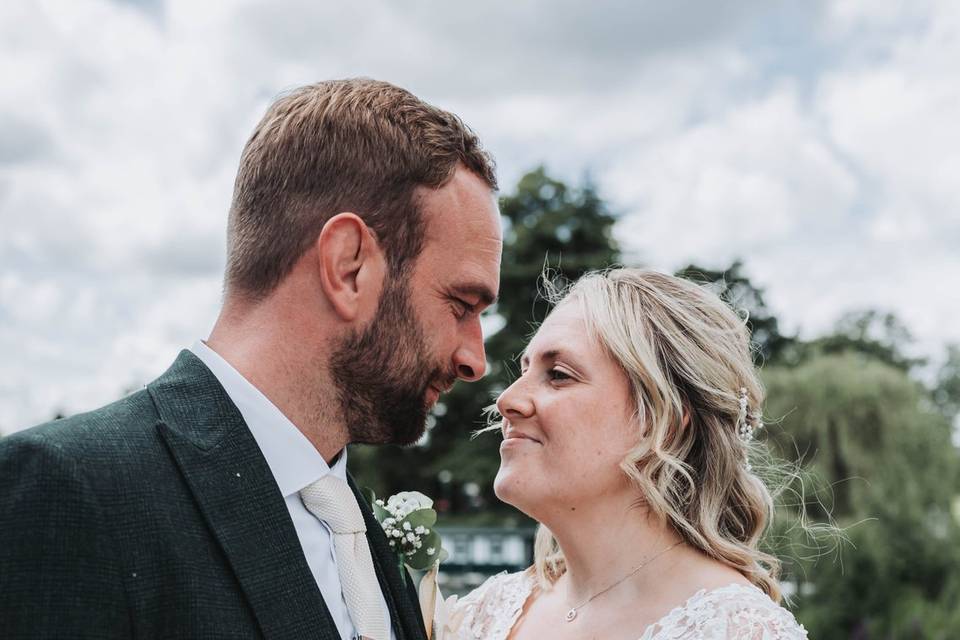Natural wedding photography