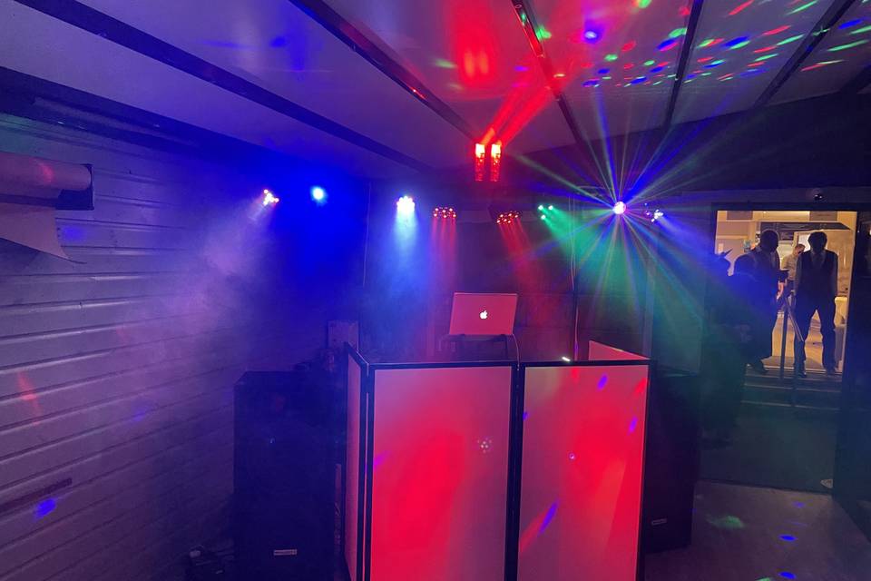 Disco booth