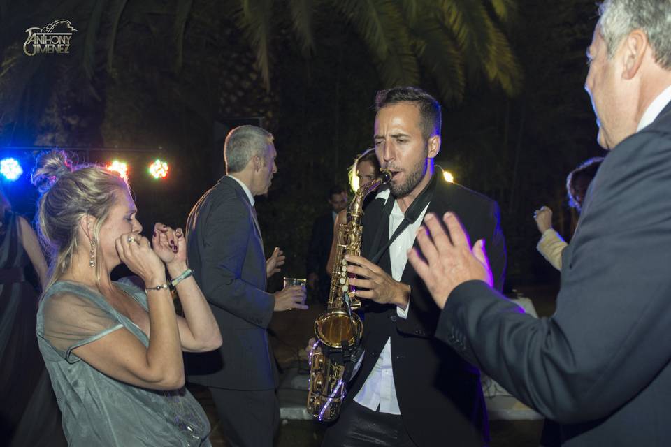 Wedding Saxophinist Party
