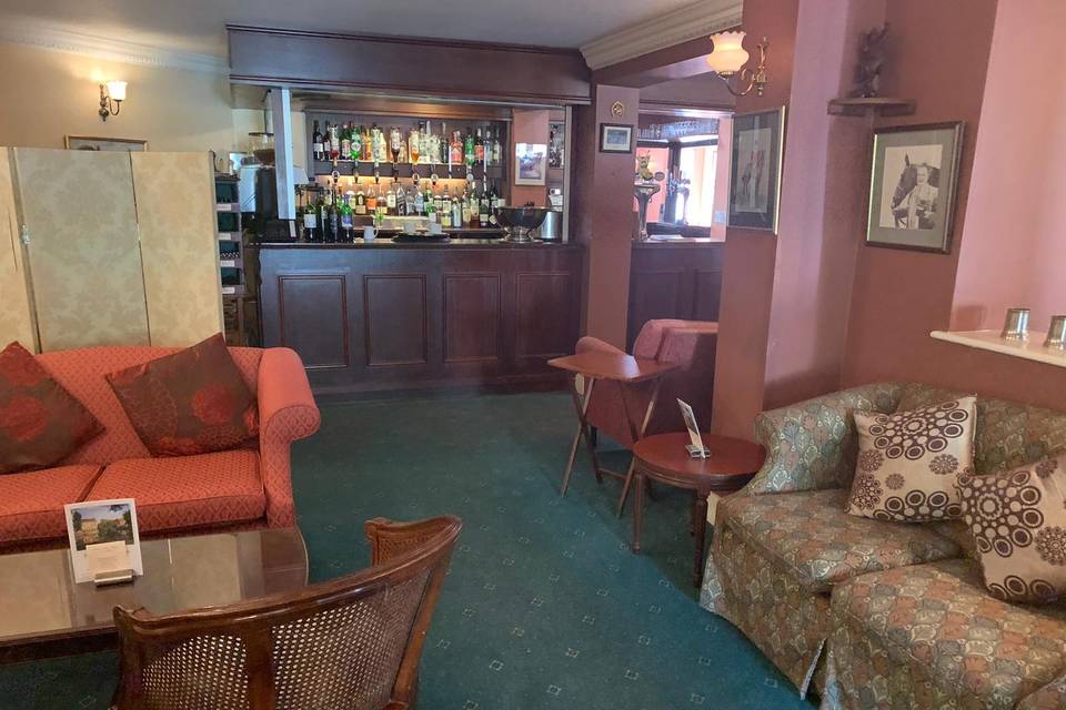 Corse Lawn House Hotel 13