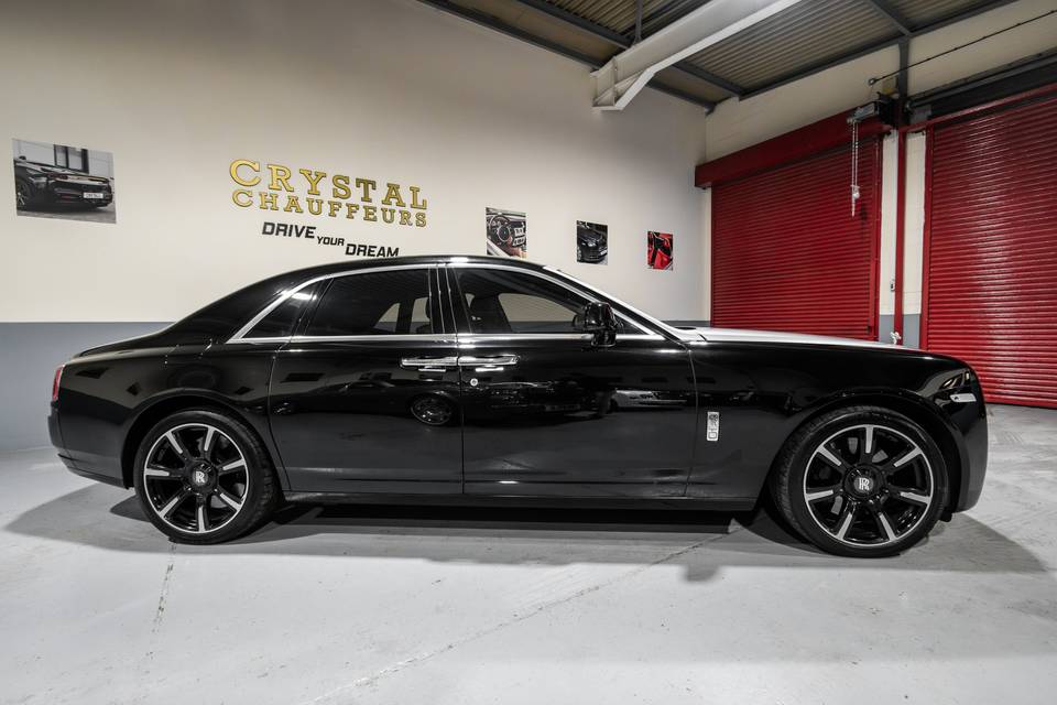 Black Rolls Royce Ghost S2