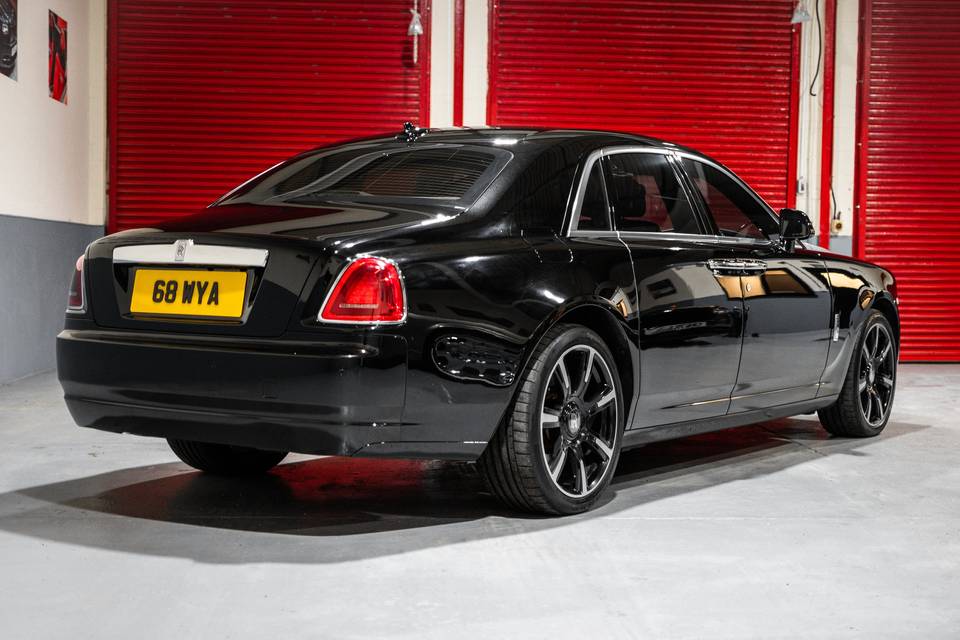 Black Rolls Royce Ghost S2